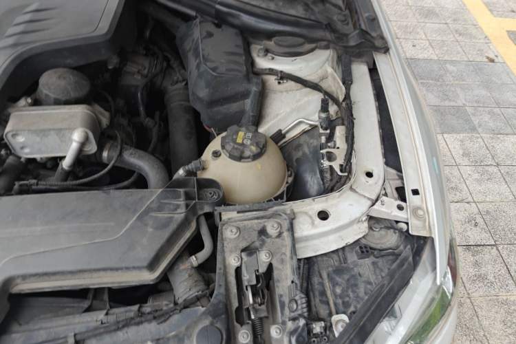 Used BMW 3 Series 2016 320Li Ambition Model Engine Bay Left