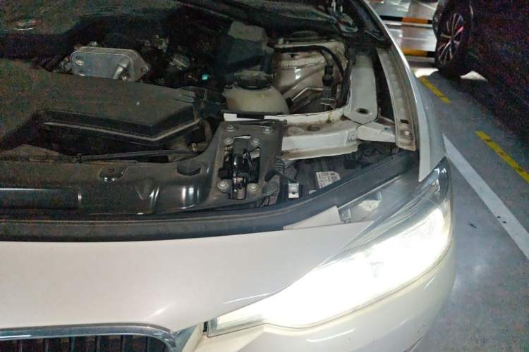 Used BMW 3 Series 2016 320Li Ambition Model Engine Bay Left