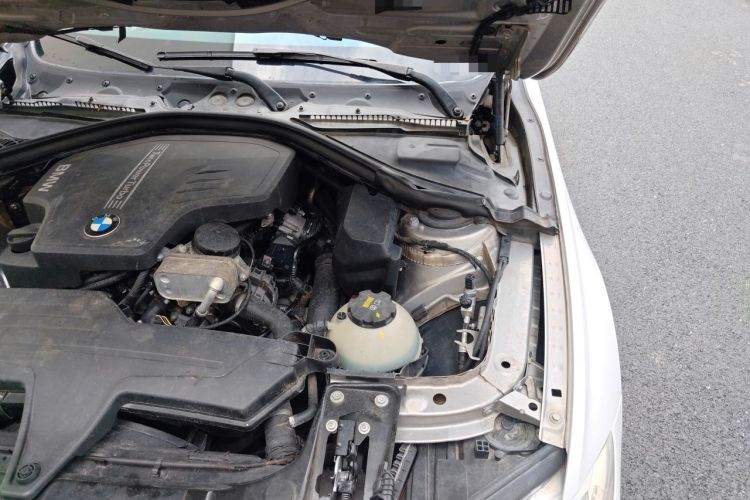 Used BMW 3 Series 2016 320Li Ambition Model Engine Bay Left