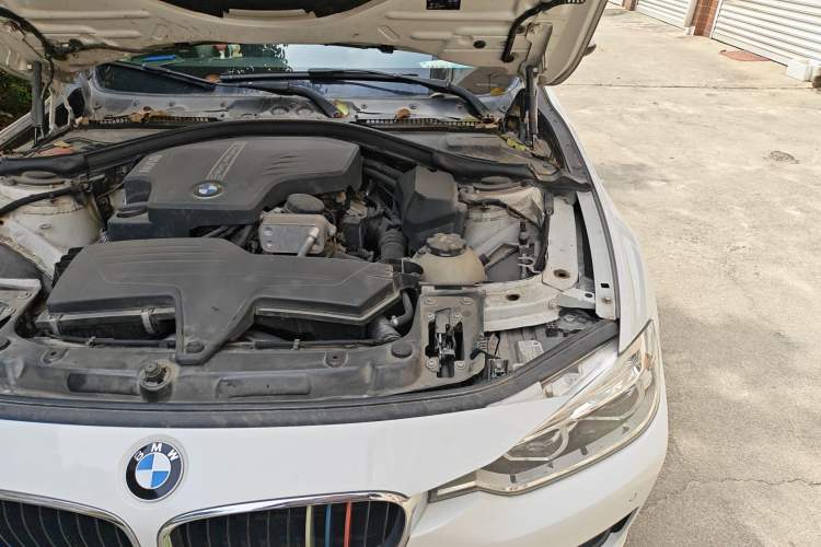 Used BMW 3 Series 2016 320Li Fashion Model Engine Bay Left