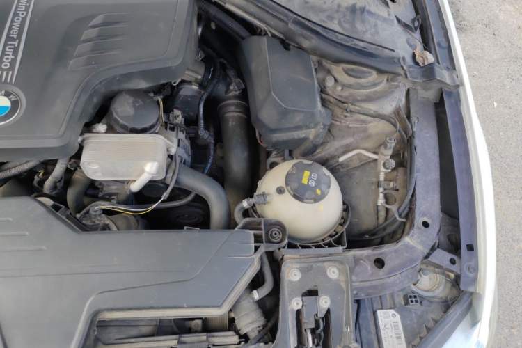 Used BMW 3 Series 2016 320Li Fashion Model Engine Bay Left