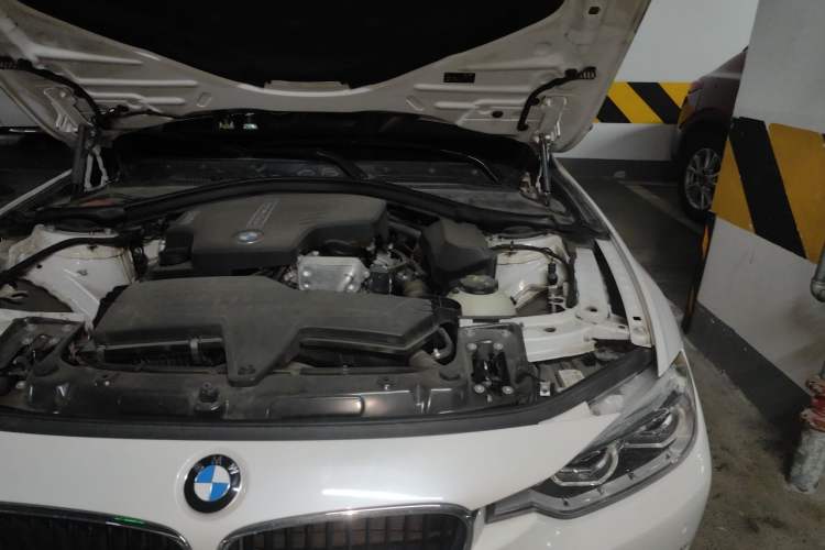 Used BMW 3 Series 2016 320Li Fashion Model Engine Bay Left