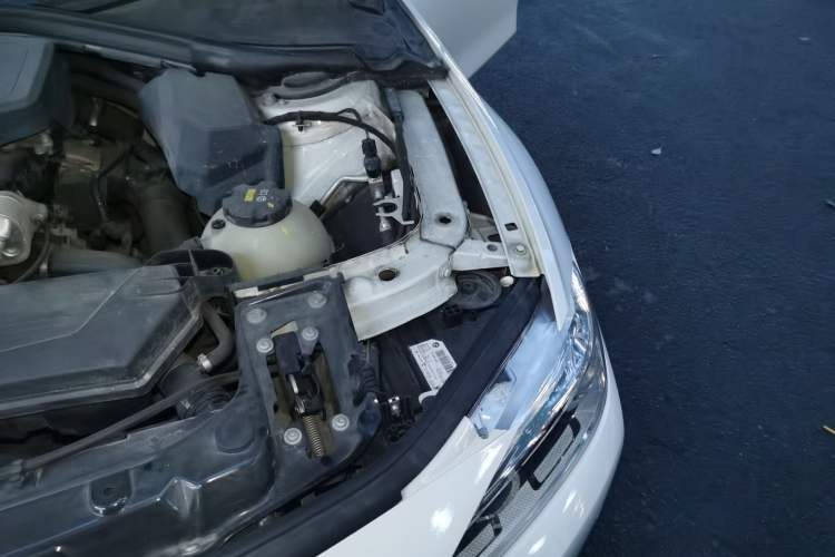 Used BMW 3 Series 2016 320Li Fashion Model Engine Bay Left