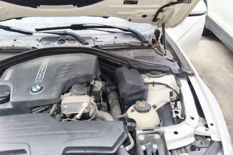 Used BMW 3 Series 2016 320Li Fashion Model Engine Bay Left