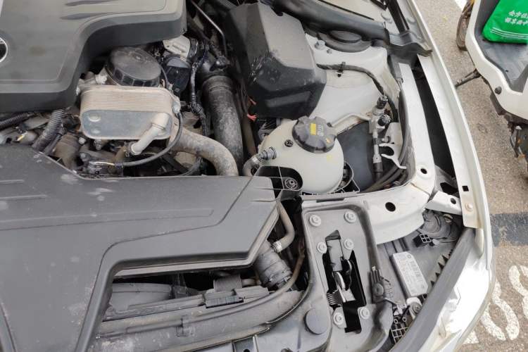 Used BMW 3 Series 2016 320Li Fashion Model Engine Bay Left