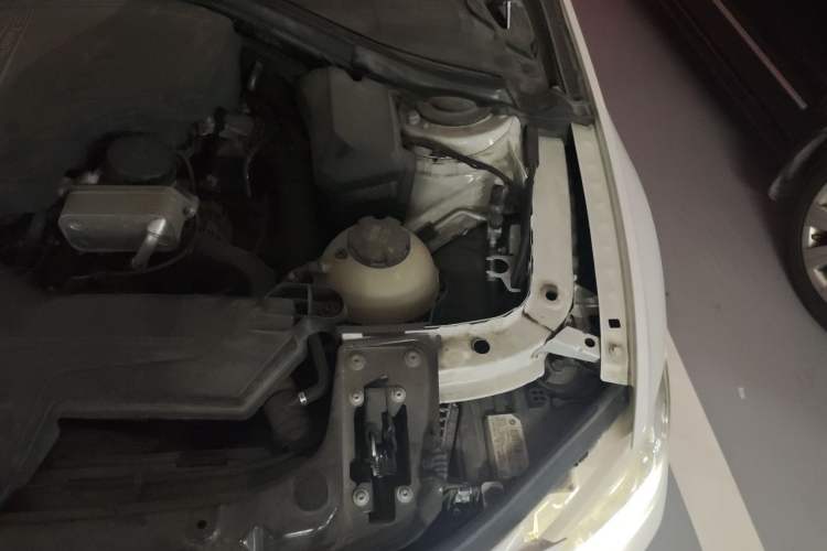 Used BMW 3 Series 2016 320Li Ambition Model Engine Bay Left