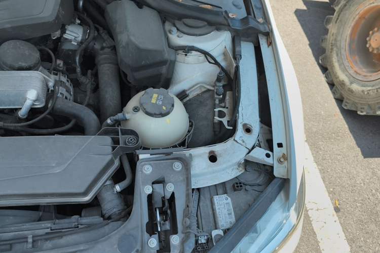Used BMW 3 Series 2016 320Li Fashion Model Engine Bay Left