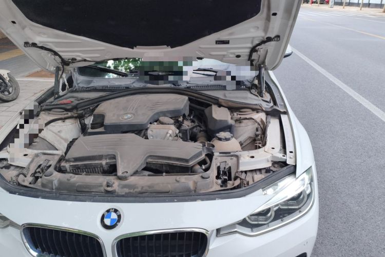 Used BMW 3 Series 2016 320i Fashion Model Engine Bay Left