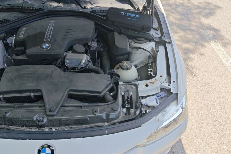 Used BMW 3 Series 2016 320Li Ambition Model Engine Bay Left