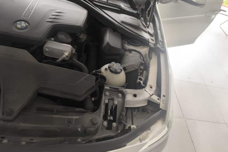 Used BMW 3 Series 2016 320Li Ambition Model Engine Bay Left