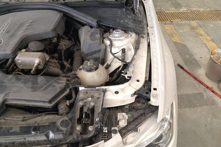 Used BMW 3 Series 2016 320Li Fashion Model Engine Bay Left