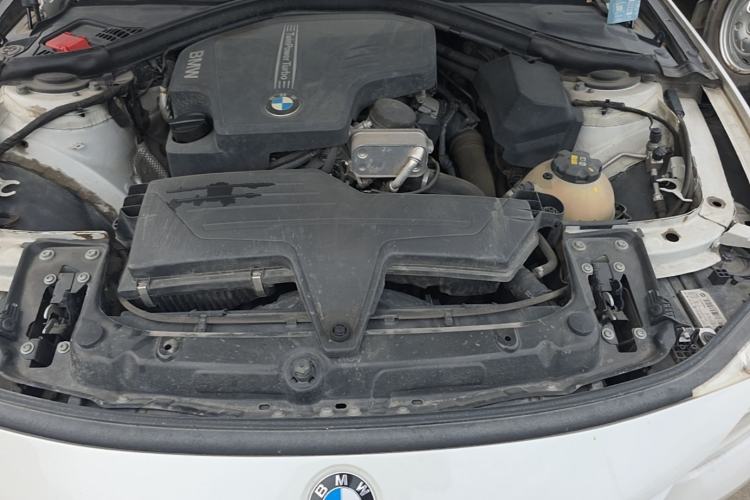 Used BMW 3 Series 2016 320Li Ambition Model Engine Bay