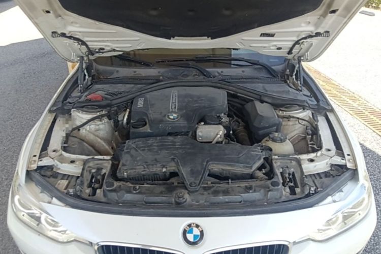 Used BMW 3 Series 2016 320Li Ambition Model Engine Bay
