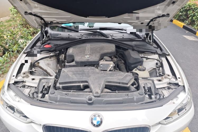 Used BMW 3 Series 2016 328Li Fashion Model Engine Bay
