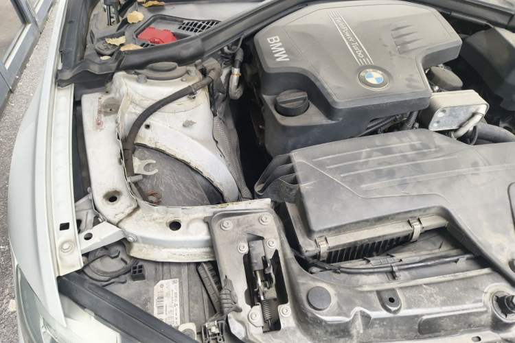 Used BMW 3 Series 2016 328Li Fashion Model Engine Bay Right