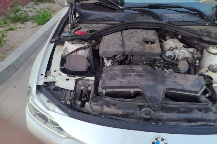 Used BMW 3 Series 2016 316i Fashion Model Engine Bay Right