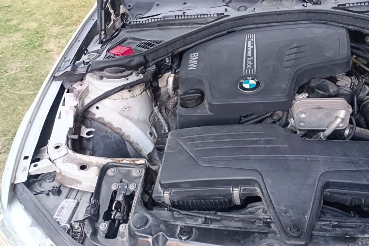 Used BMW 3 Series 2016 320i M Sport Engine Bay Right