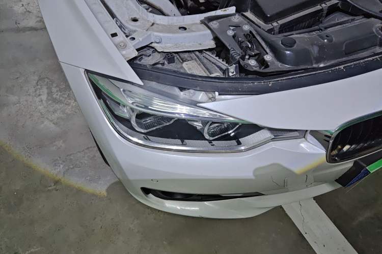 Used BMW 3 Series 2016 320Li Ambition Model Engine Bay Right