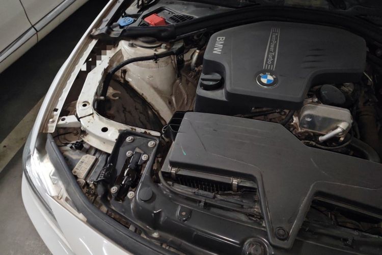 Used BMW 3 Series 2016 328i M Sport Engine Bay Right