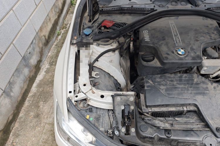 Used BMW 3 Series 2016 320Li Ambition Model Engine Bay Right