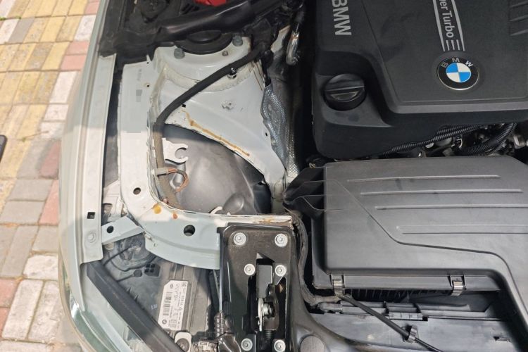 Used BMW 3 Series 2016 320i Fashion Model Engine Bay Right