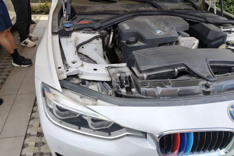 Used BMW 3 Series 2016 320Li Ambition Model Engine Bay Right