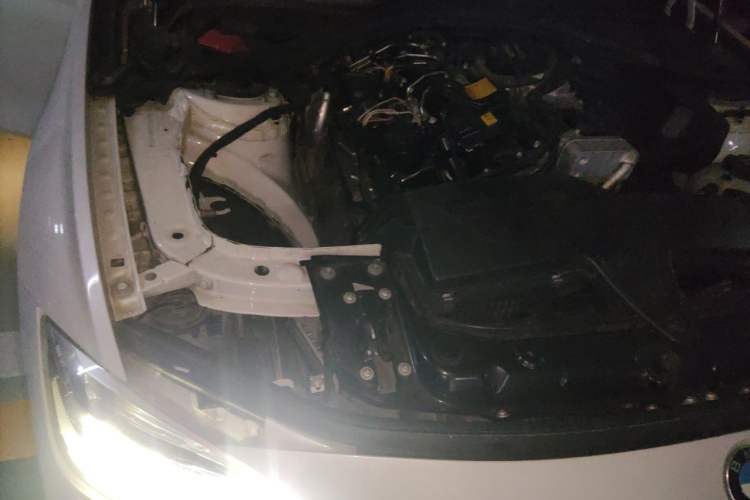 Used BMW 3 Series 2016 320Li Ambition Model Engine Bay Right