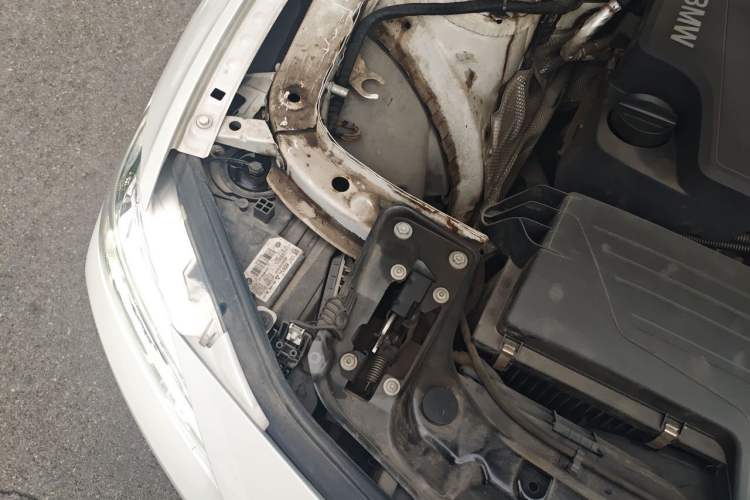 Used BMW 3 Series 2016 320Li Fashion Model Engine Bay Right