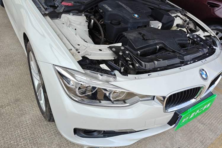 Used BMW 3 Series 2016 320Li Ambition Model Engine Bay Right
