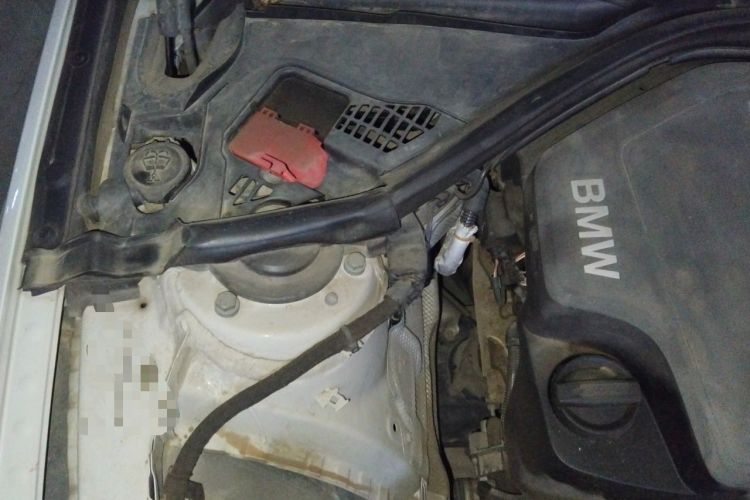 Used BMW 3 Series 2016 320Li Ambition Model Engine Bay Right