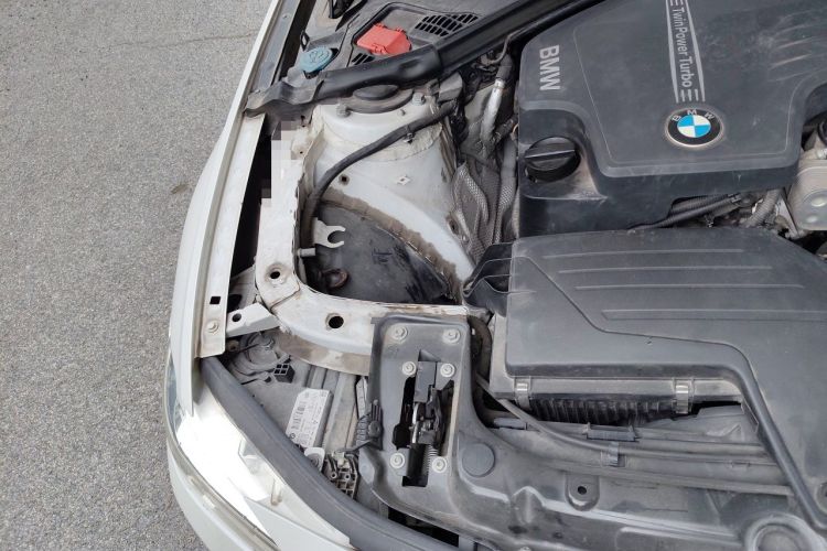 Used BMW 3 Series 2016 320Li Fashion Model Engine Bay Right