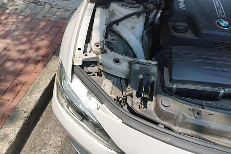 Used BMW 3 Series 2016 320Li Ambition Model Engine Bay Right