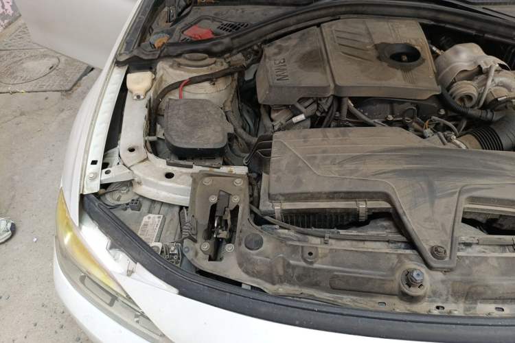 Used BMW 3 Series 2016 316Li Fashion Model Engine Bay Right