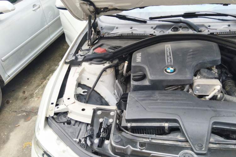 Used BMW 3 Series 2016 320Li Fashion Model Engine Bay Right