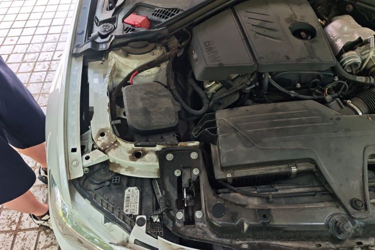 Used BMW 3 Series 2016 316i Fashion Model Engine Bay Right