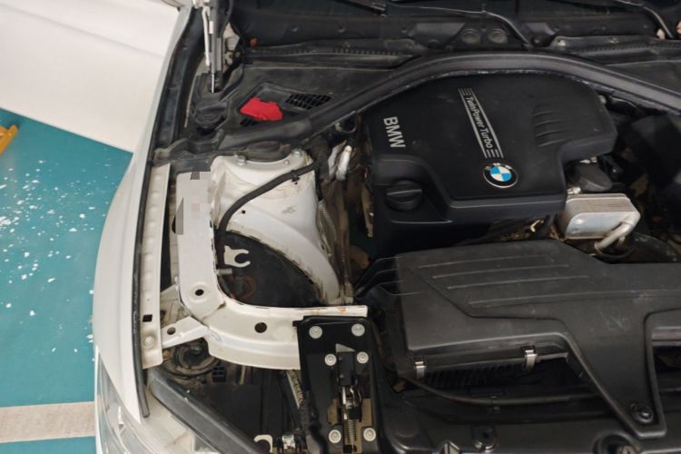 Used BMW 3 Series 2016 320Li Ambition Model Engine Bay Right