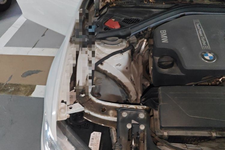 Used BMW 3 Series 2016 320i M Sport Engine Bay Right