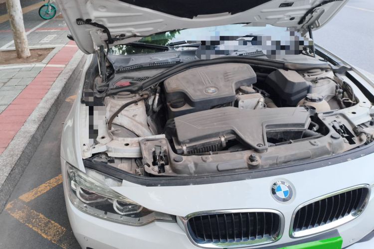 Used BMW 3 Series 2016 320i Fashion Model Engine Bay Right