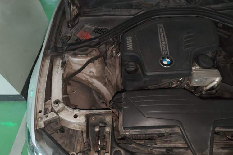 Used BMW 3 Series 2016 320Li Fashion Model Engine Bay Right