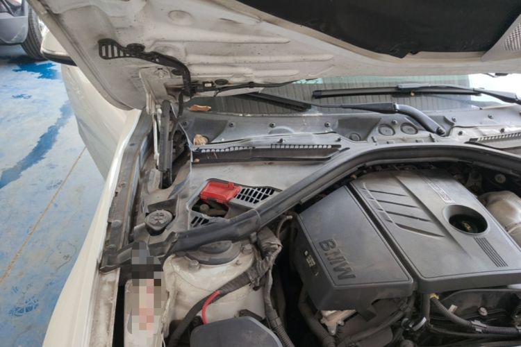 Used BMW 3 Series 2016 316i Fashion Model Engine Bay Right