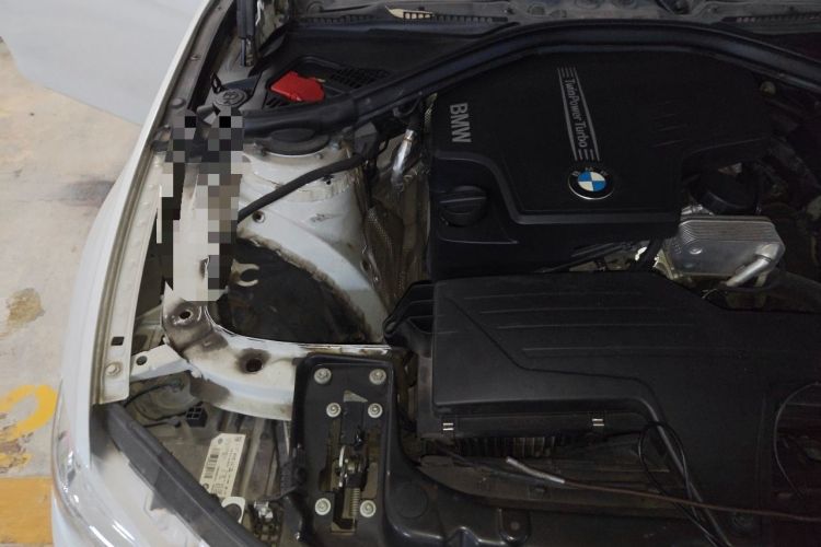 Used BMW 3 Series 2016 320Li Fashion Model Engine Bay Right