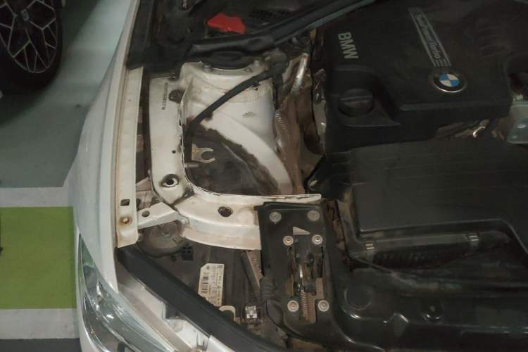Used BMW 3 Series 2016 328Li Fashion Model Engine Bay Right