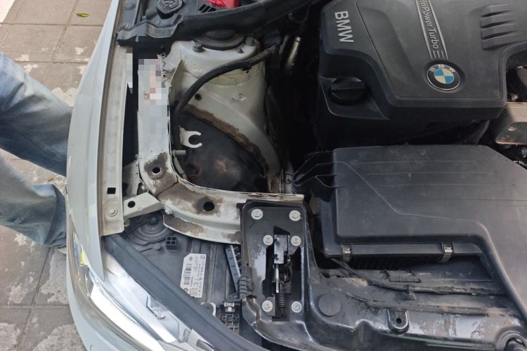 Used BMW 3 Series 2016 320i Fashion Model Engine Bay Right