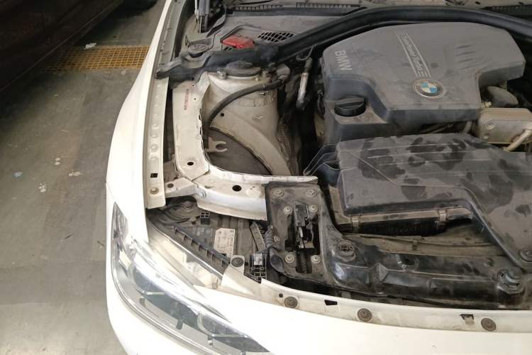 Used BMW 3 Series 2016 320Li Fashion Model Engine Bay Right