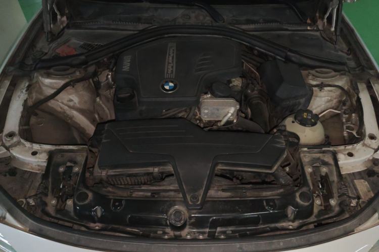 Used BMW 3 Series 2016 320Li Fashion Model Engine Bay