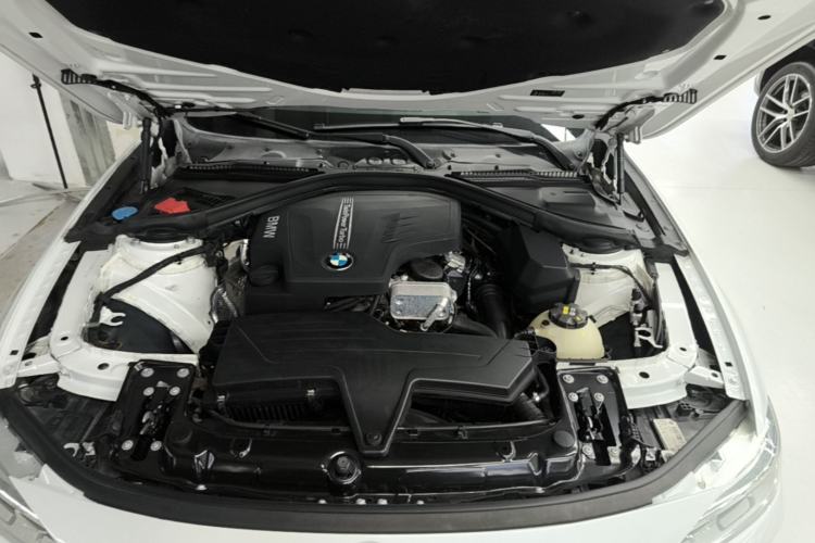 Used BMW 3 Series 2016 320Li Ambition Model Engine Bay