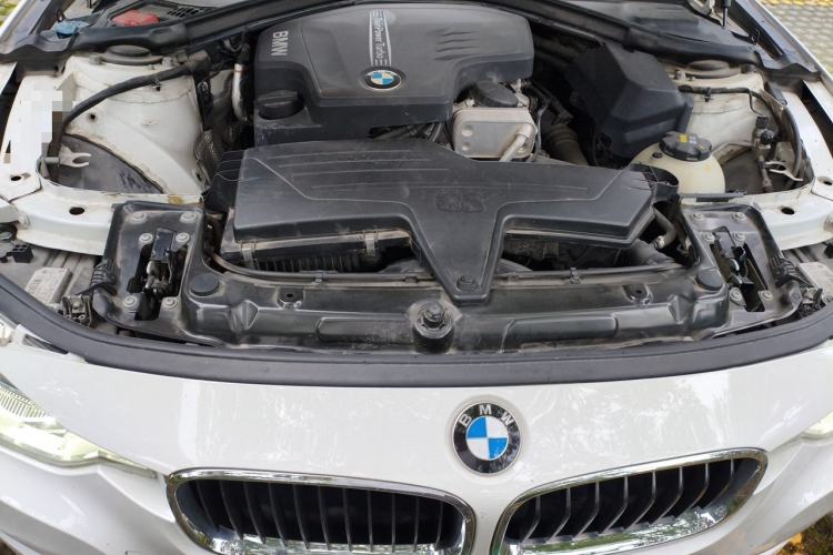 Used BMW 3 Series 2016 328i M Sport Engine Bay