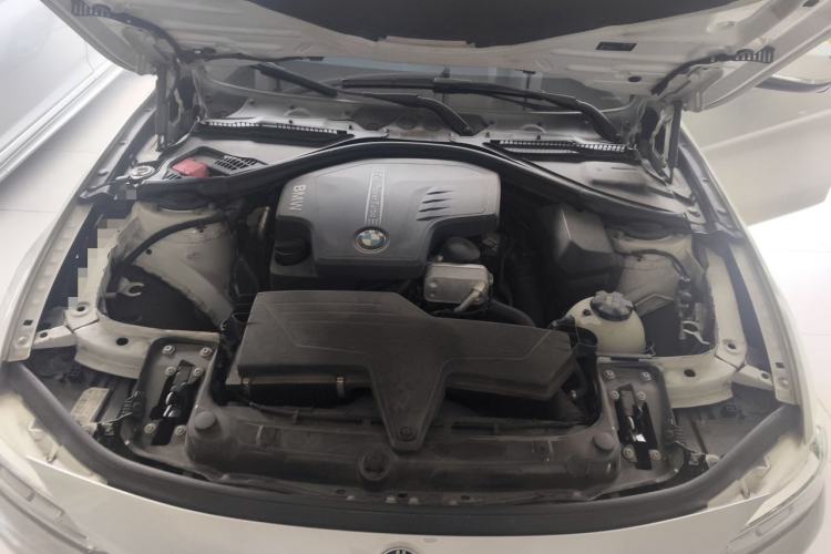 Used BMW 3 Series 2016 320Li Ambition Model Engine Bay