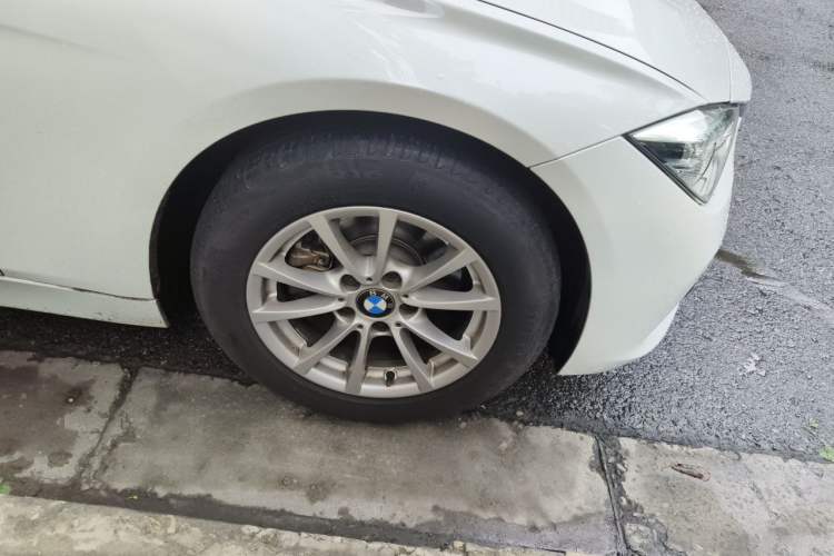 Used BMW 3 Series 2016 316i Fashion Model Exterior 1
