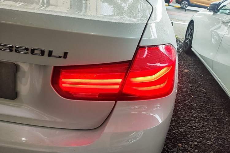 Used BMW 3 Series 2016 320Li Ambition Model Exterior 1